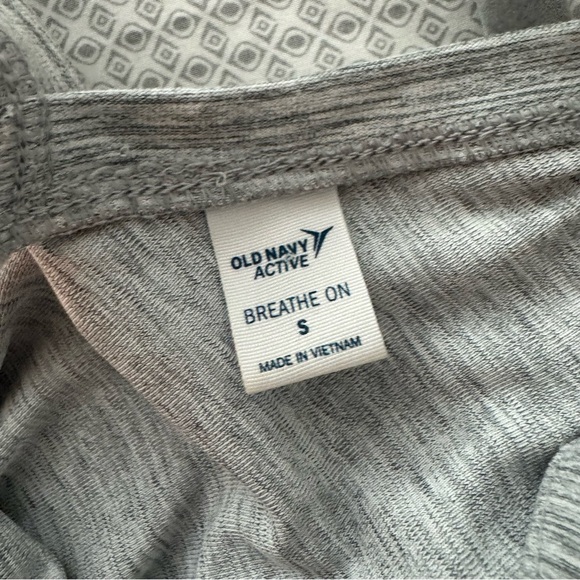 Old Navy Women’s Breathe ON V-Neck Wide Leg Grey Athletic Lounge Jumpsuit - Picture 4 of 4